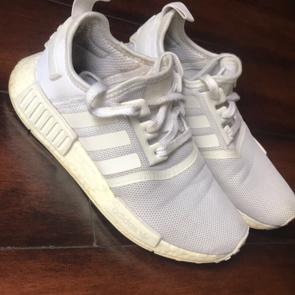 Adidas nmd triple white, kids 4.5 women’s size 6